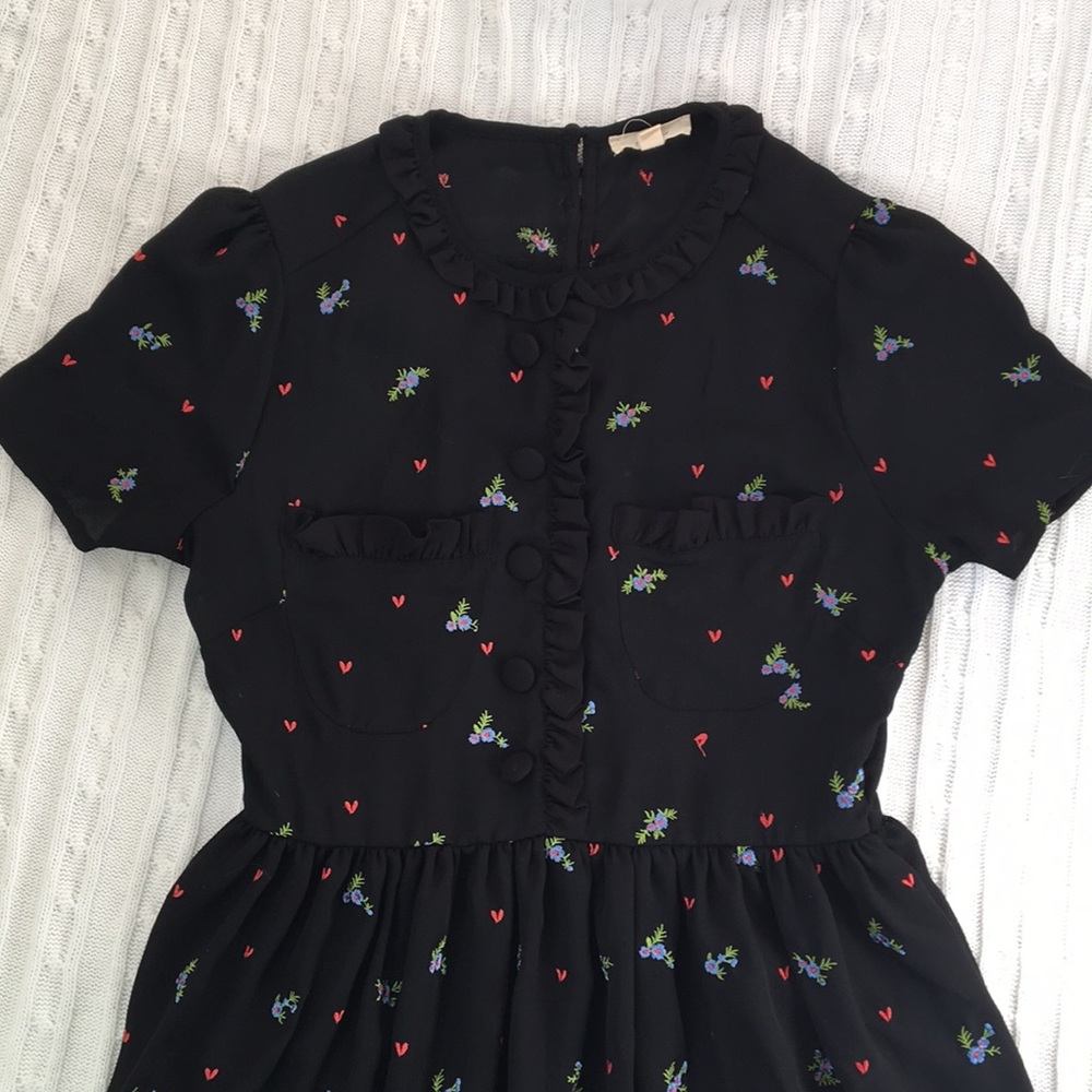Freeway black floral dress w/ ruffles - size s